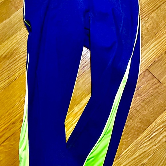 Luxury 3 piece activewear set - Picture 3 of 4